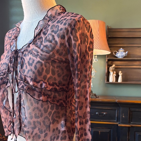 Leopard Print Ruffle Sheer Top - Picture 5 of 6
